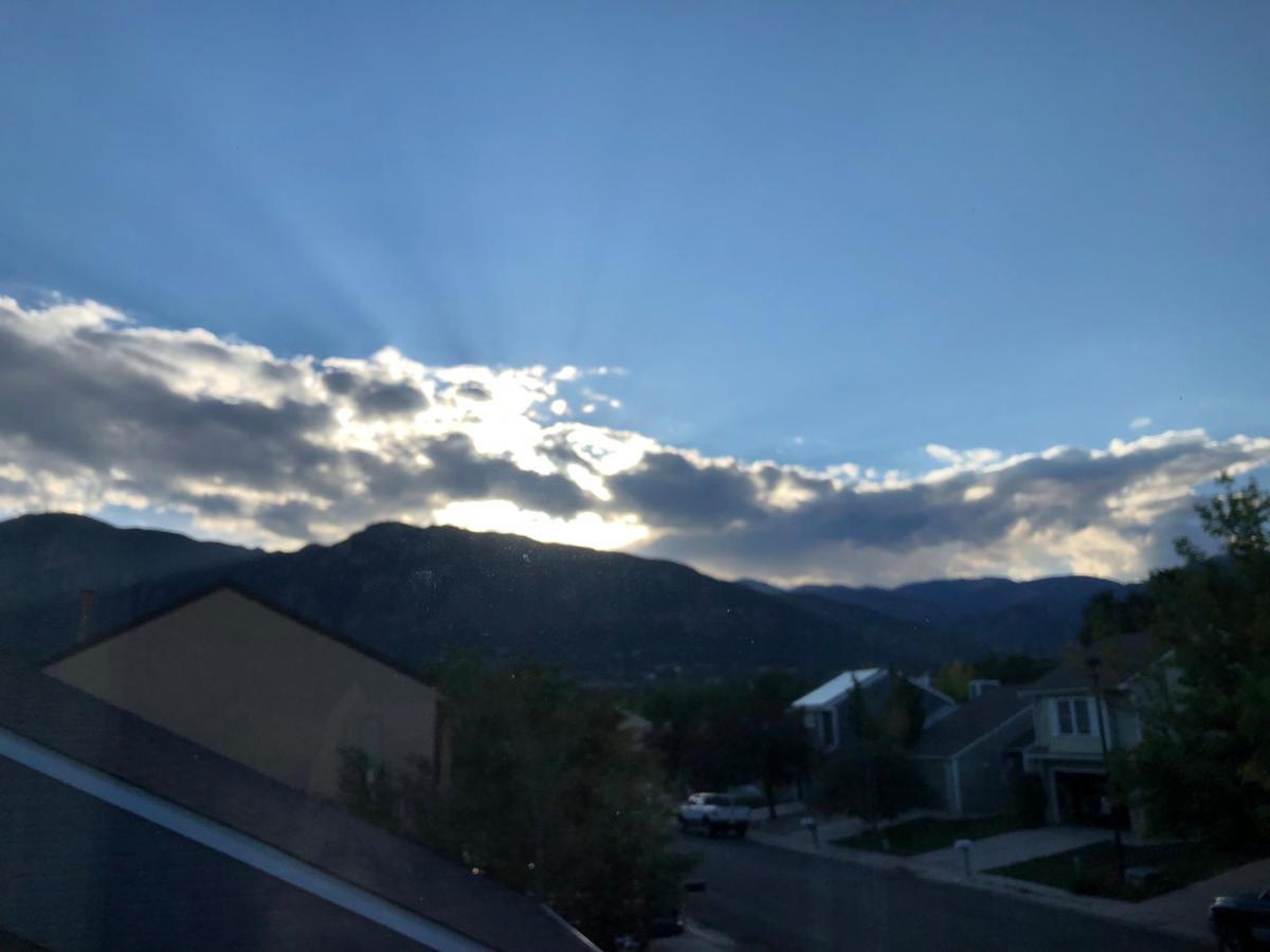 A Colorado Room With A View - King Colorado Springs Exterior photo